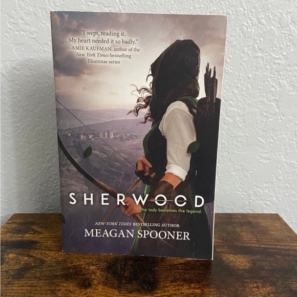 Sherwood paperback book - Picture 1 of 5